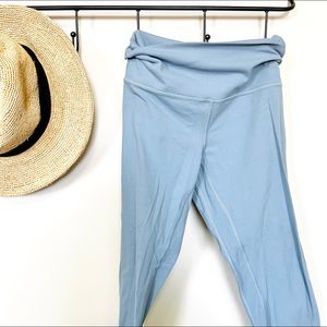 Soft Lululemon cropped leggings